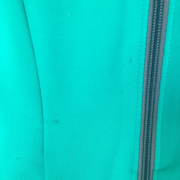 Under Armor Jacket - Picture 6 of 6